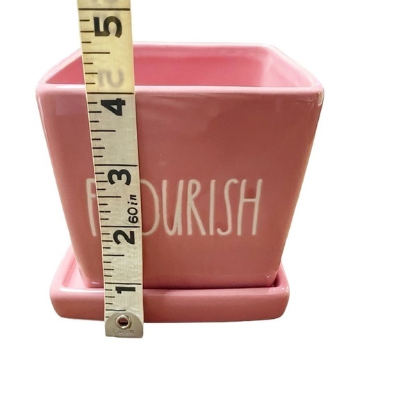 RAE Dunn Planter Holder - Picture 5 of 6